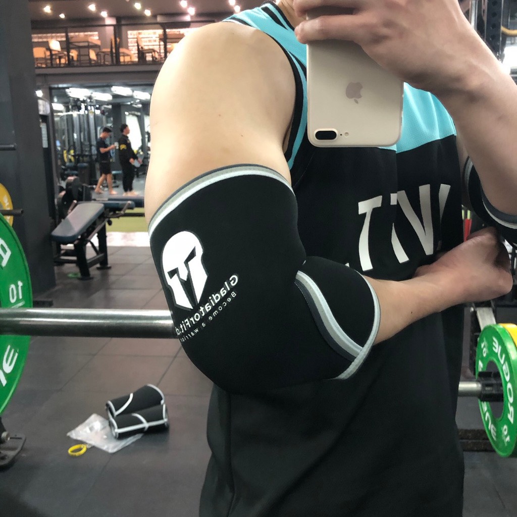 Xỏ bảo vệ khuỷu tay tập Gym GLADIATOR co giãn 4 chiều